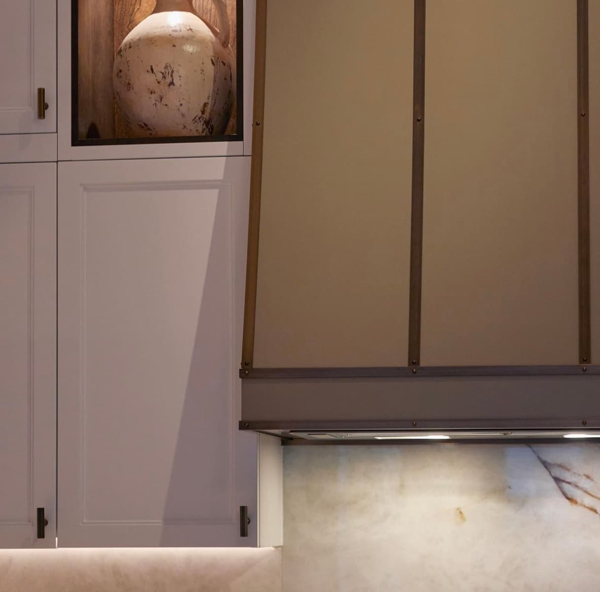 Albert Court — detail 2